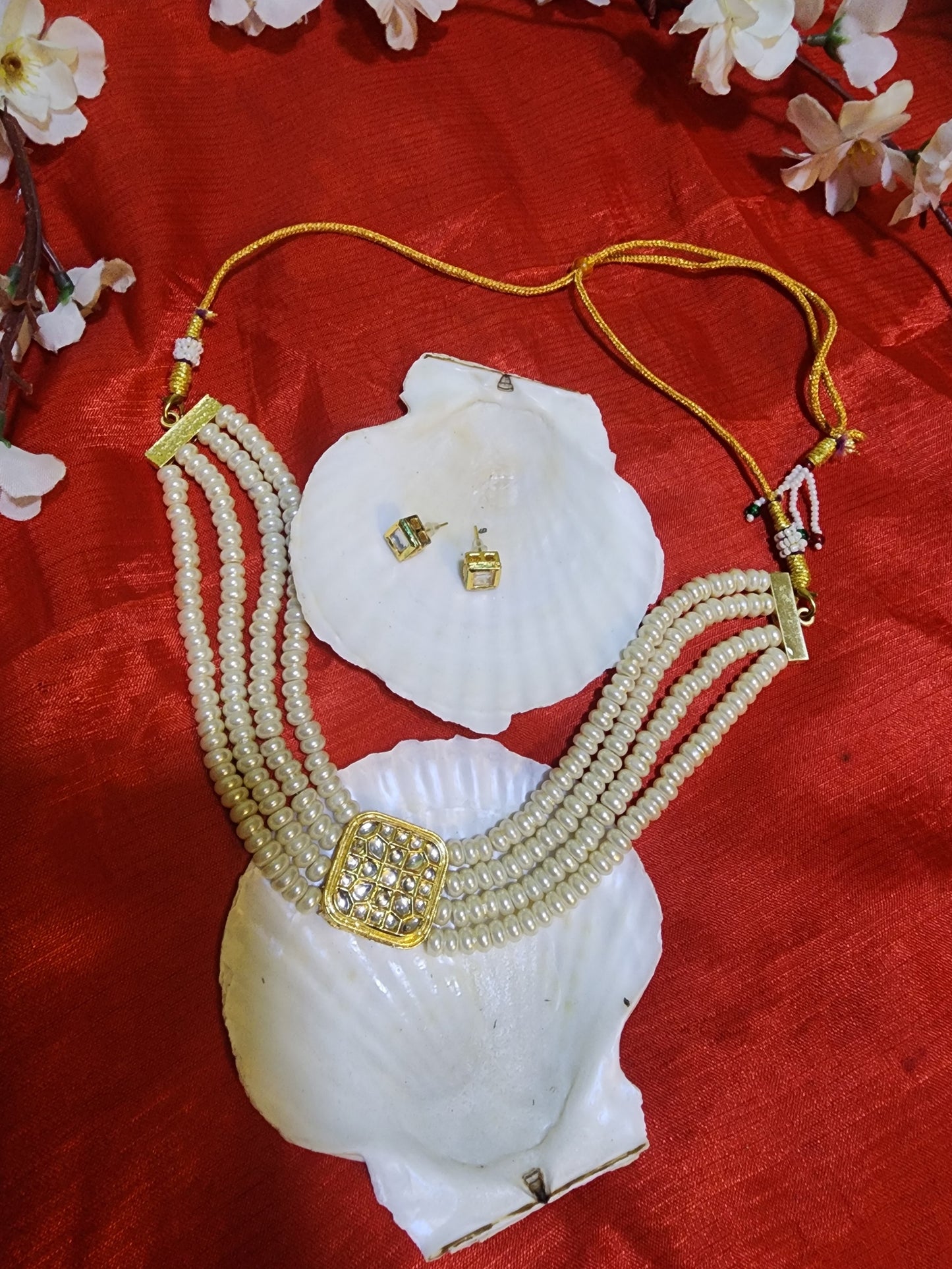Multilayered Pearl Necklace Set – Elegant Handcrafted Jewelry