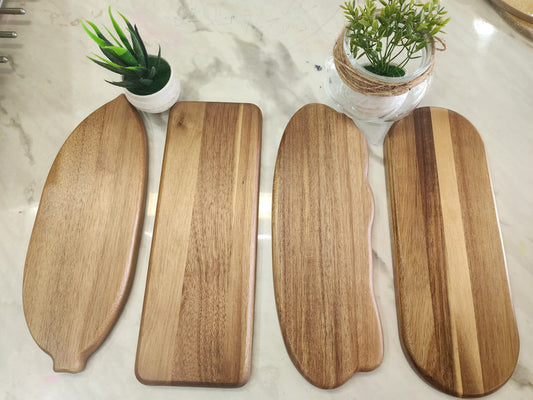 Set of 4 pieces of Eco-friendly Acacia Wood Leaf/cloud/rectangular/oval Shaped Wooden Tray