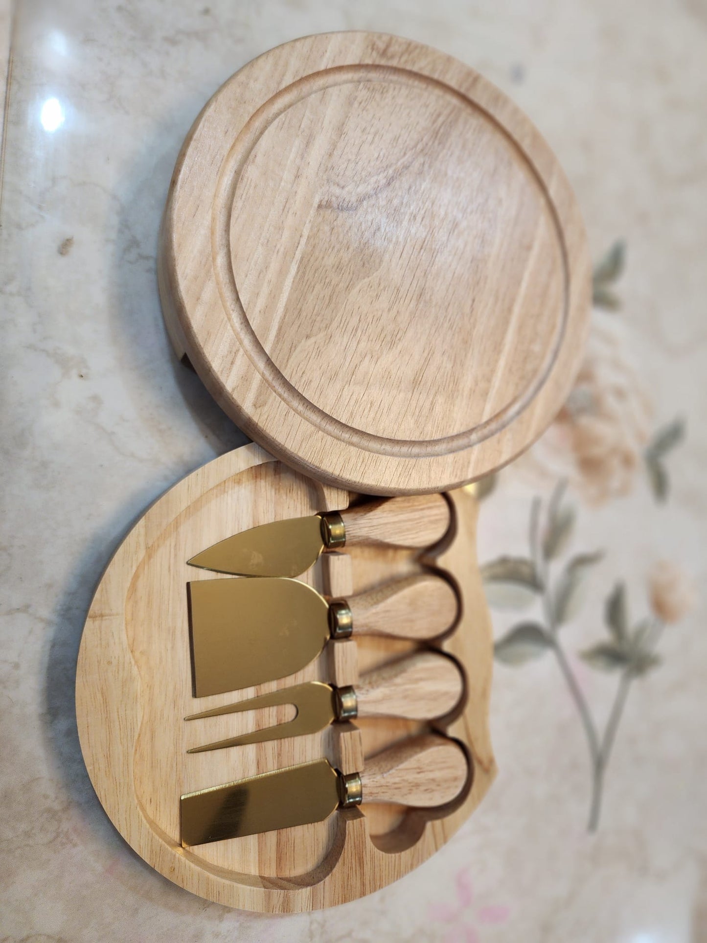 Premium 4 Piece Bamboo Cheese Cutting Board Set