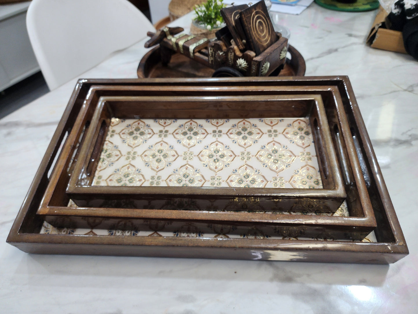 Golden-Beige Glow Elegant Trays