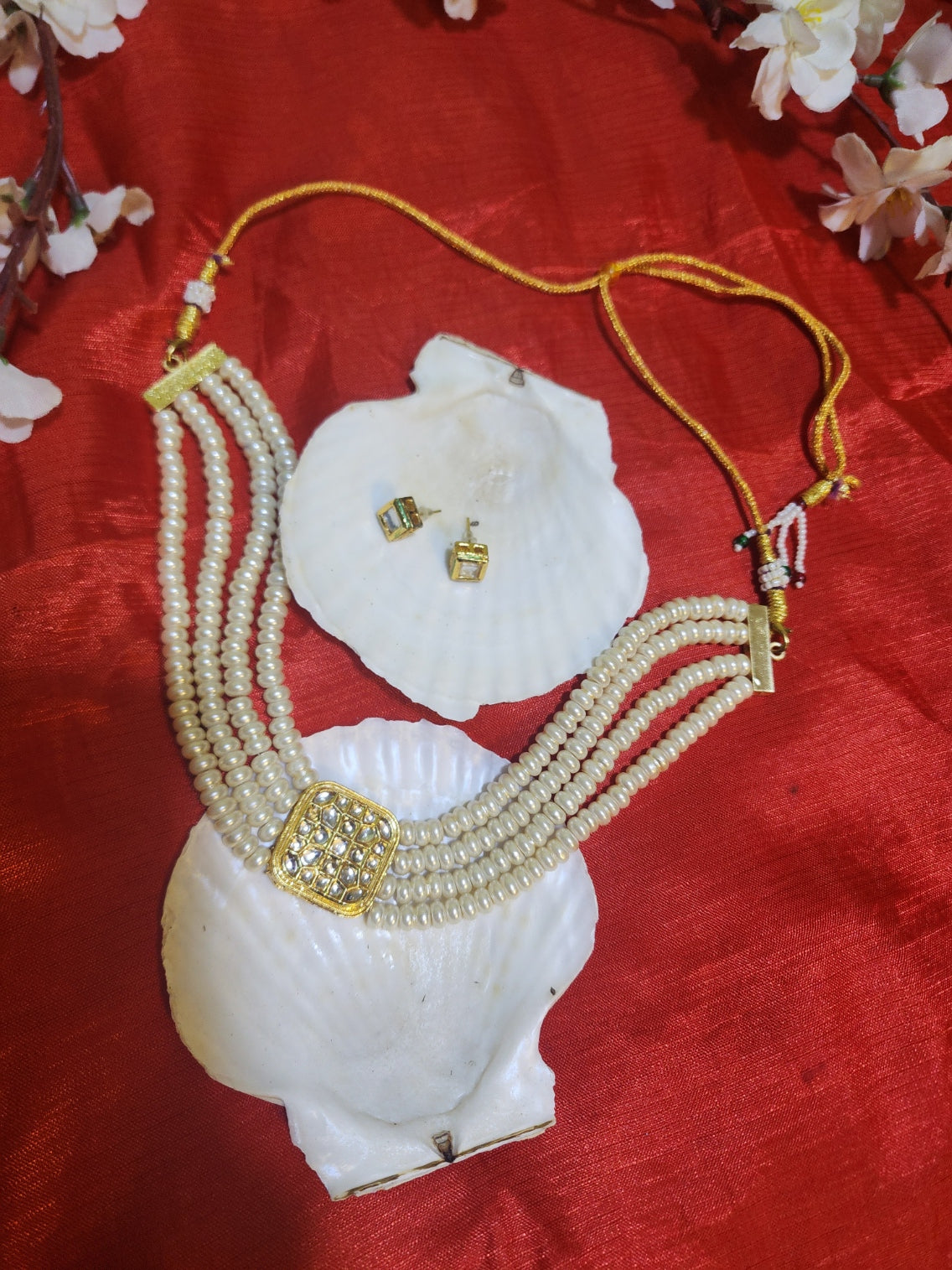 Multilayered Pearl Necklace Set – Elegant Handcrafted Jewelry