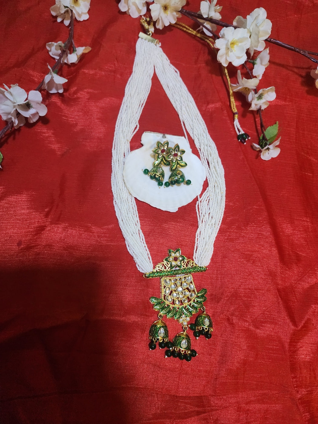 Green Kundan Meenakari & Pearl Long Necklace Set – HandcraftedJewelry