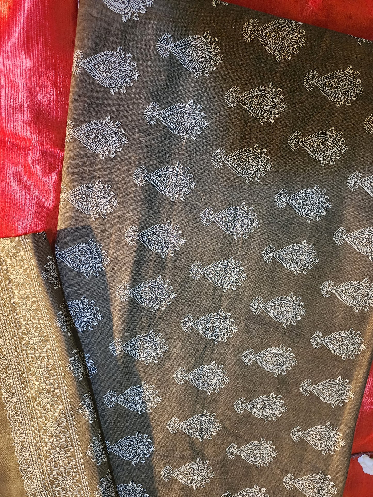 Regal Olive Handblock Inspired Cotton Bedsheet Set of King Size with 2 Pcs of Pillow Covers