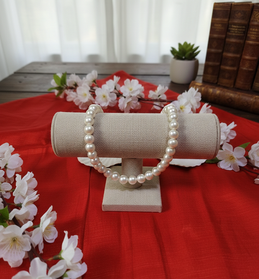 White Pearl Choker Necklace – Handcrafted Elegant Jewelry