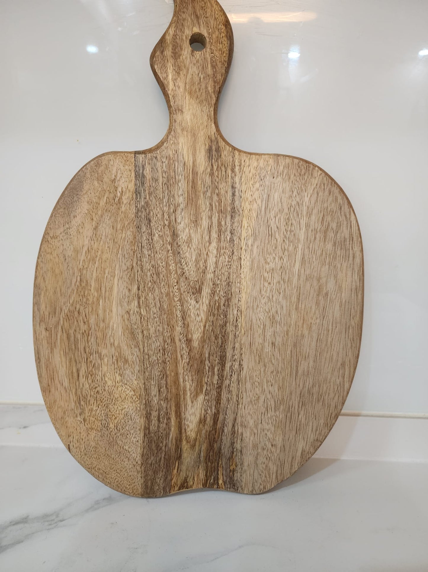 FEAWS “Prithvi” Series Apple Shape Mango Wood Chopping Board