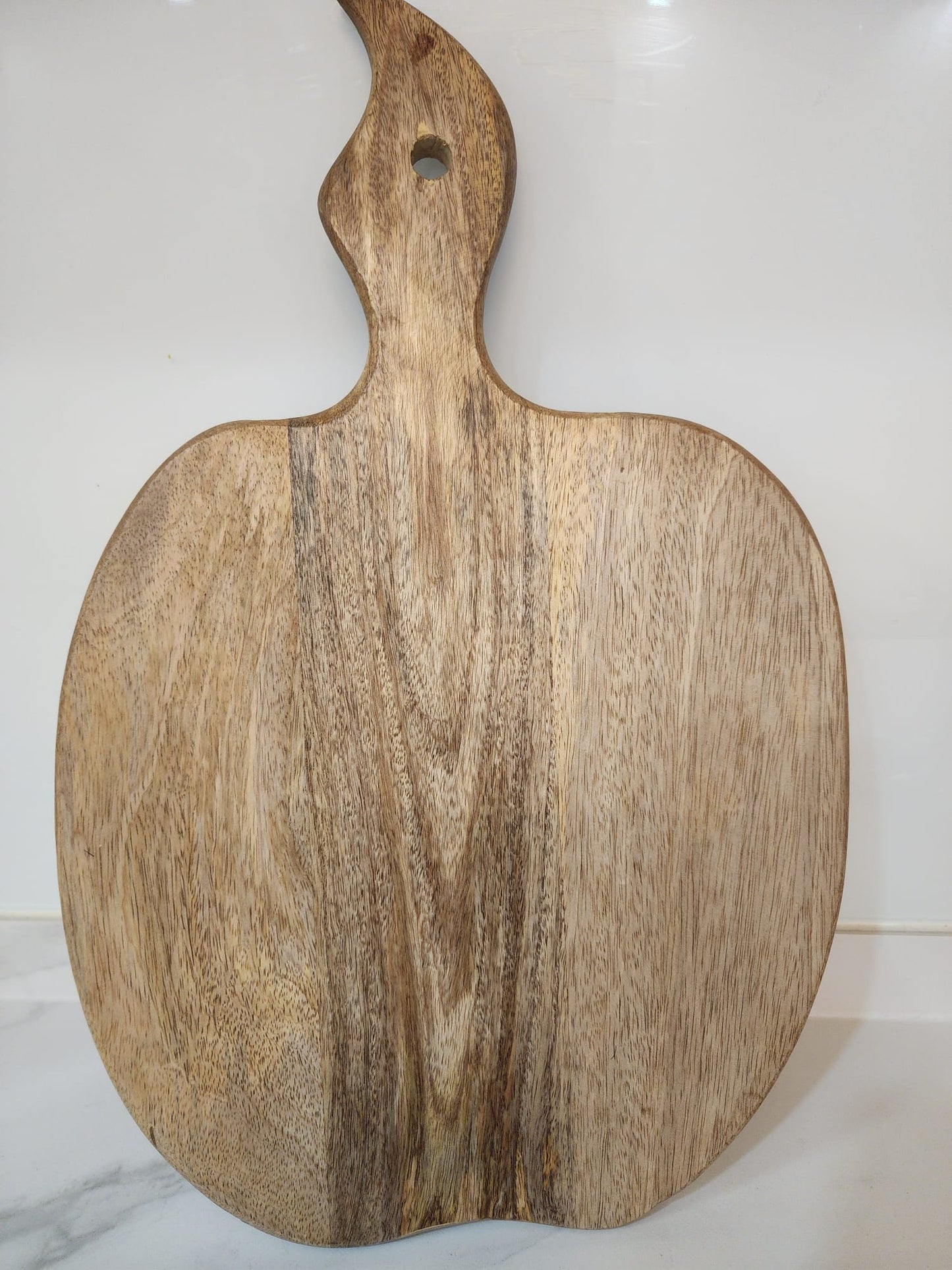 FEAWS “Prithvi” Series Apple Shape Mango Wood Chopping Board
