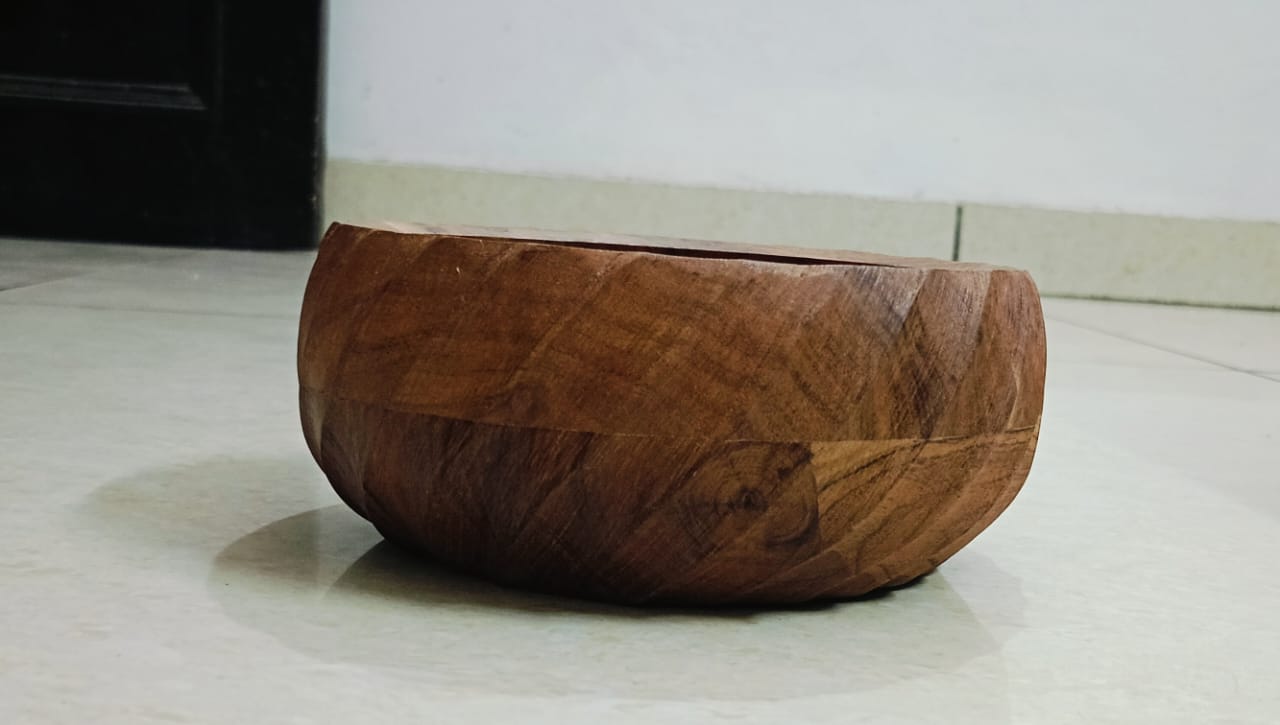 FEAWS “Prithvi” Series Acacia Wood Carved Bowl