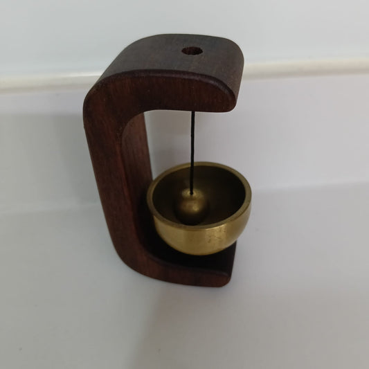 Wooden Doorbell with Brass Wind Chimes – Japanese-Inspired Home Décor