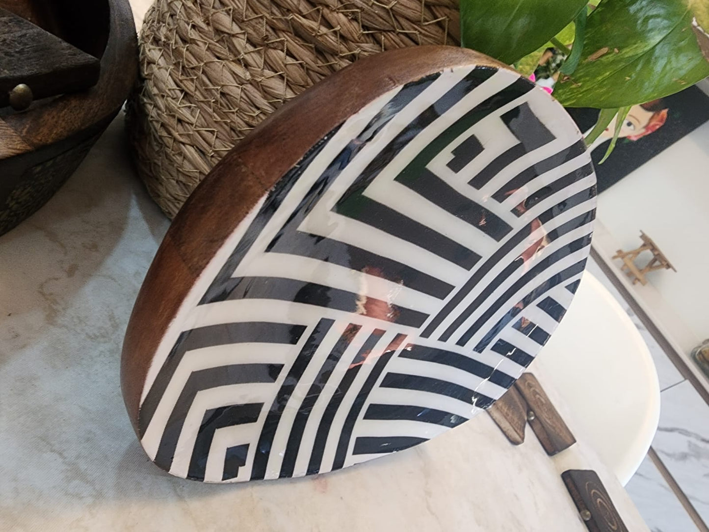 Meraki Black & White Elegance Mangowood Platter