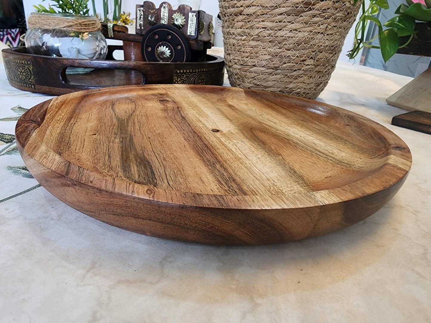 Meraki Collection – Round Acacia Wood Platter