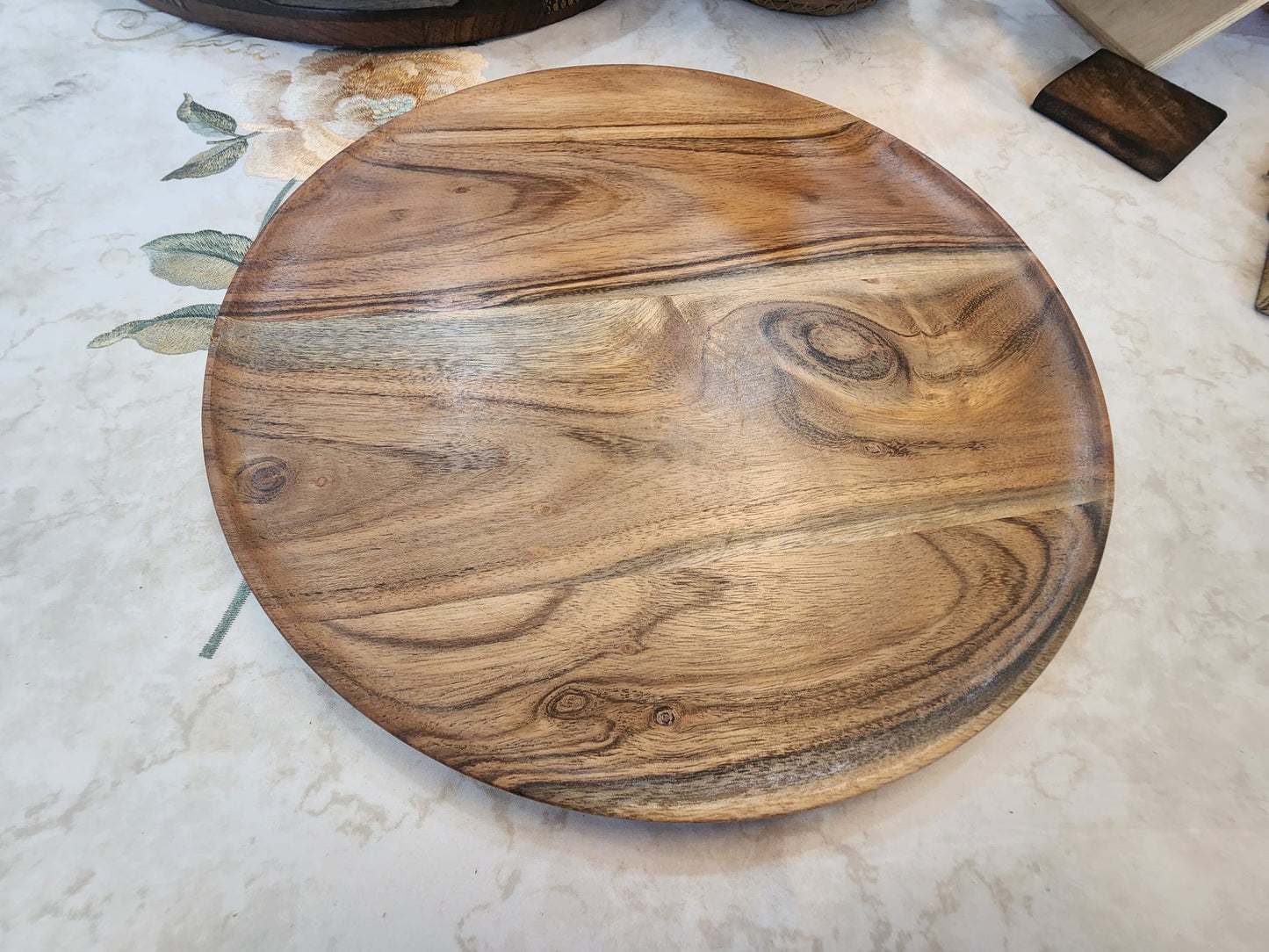 Meraki Collection – Round Acacia Wood Platter