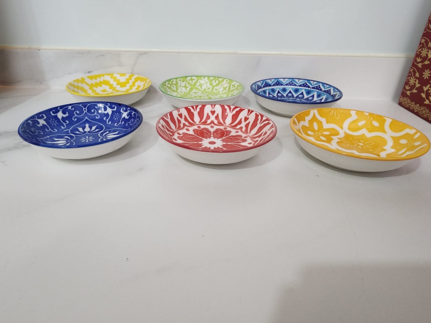 Set of 6 Ceramic Bowls – Vibrant & Elegant Serving Collection