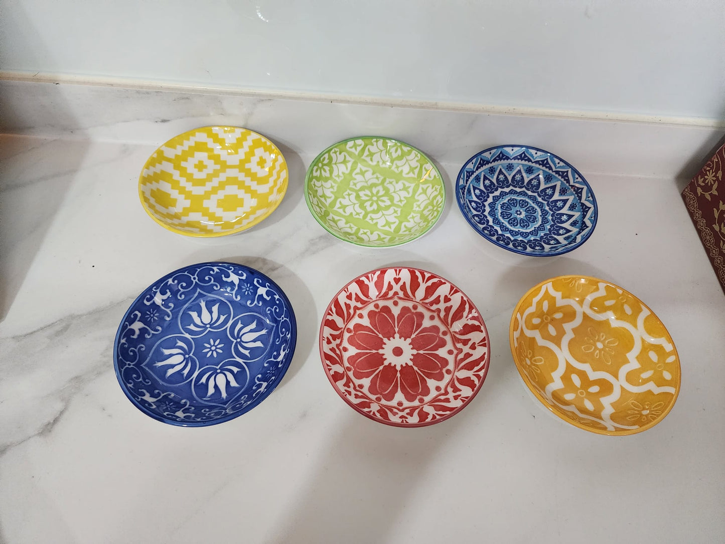 Set of 6 Ceramic Bowls – Vibrant & Elegant Serving Collection