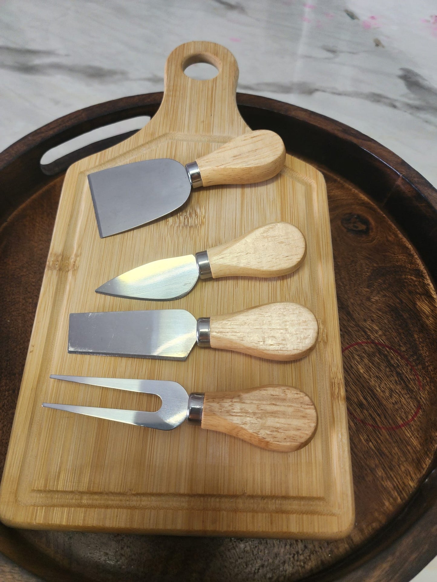 Chopping/serving Board with 4PCS Cheese Knife Set