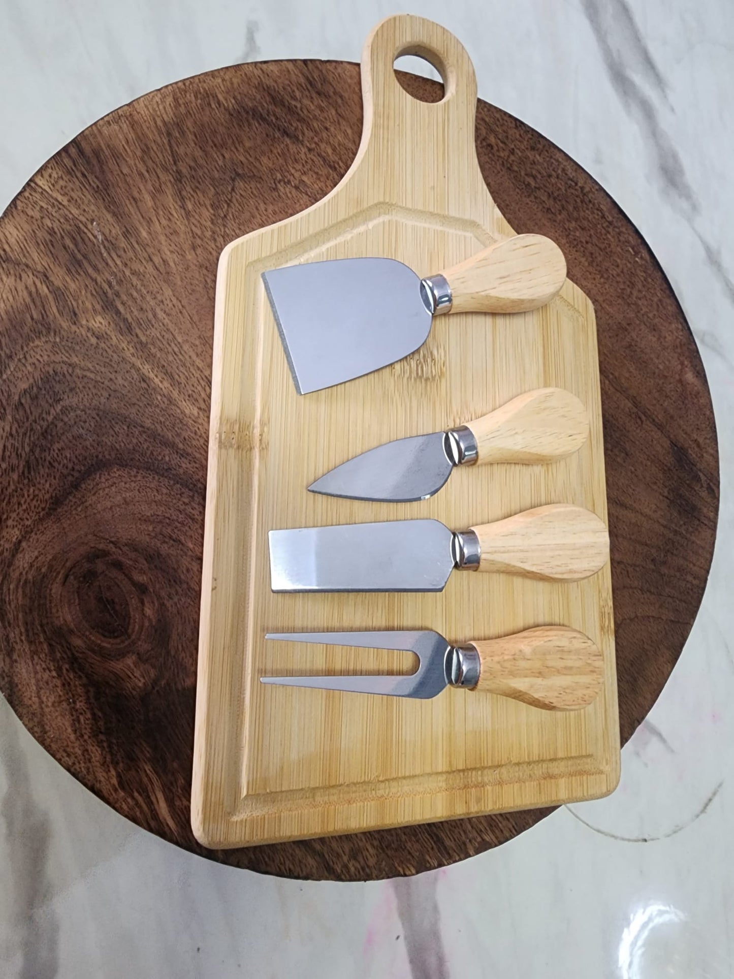 Chopping/serving Board with 4PCS Cheese Knife Set