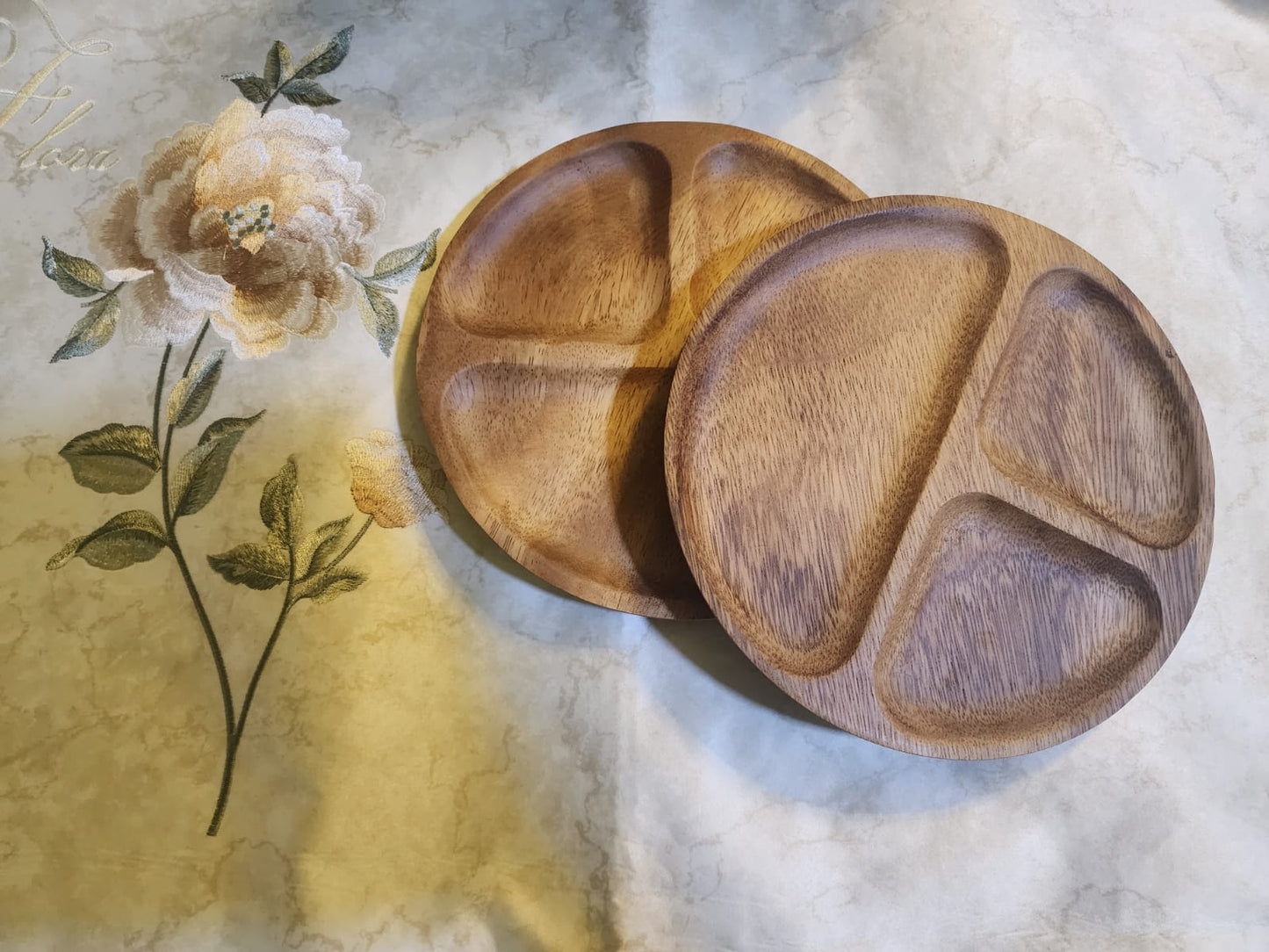 Luxury Walnut Wood 3-Compartment snacks serving Tray